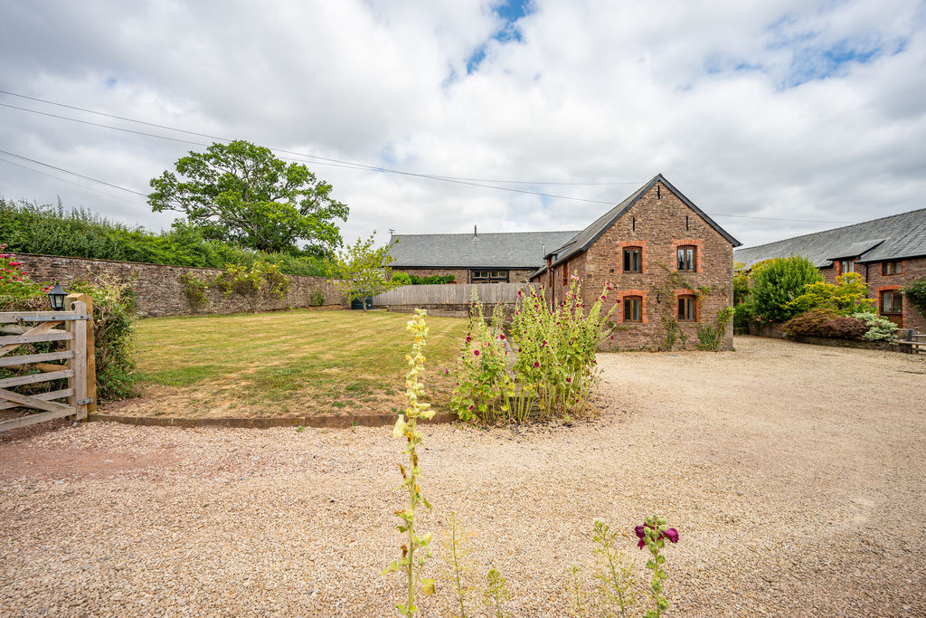 Side Elevation and Driveway- click for photo gallery